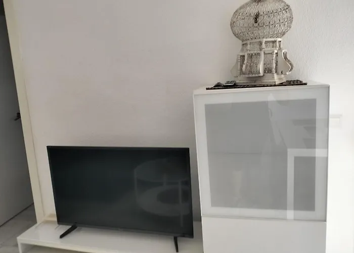 Candesun Apartment***